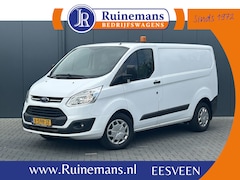 Ford Transit Custom - 2.0 TDCI 130 PK / L1H1 / TREND / 2.5 TONS TREKHAAK / AIRCO / CRUISE / NAVI / INRICHTING /