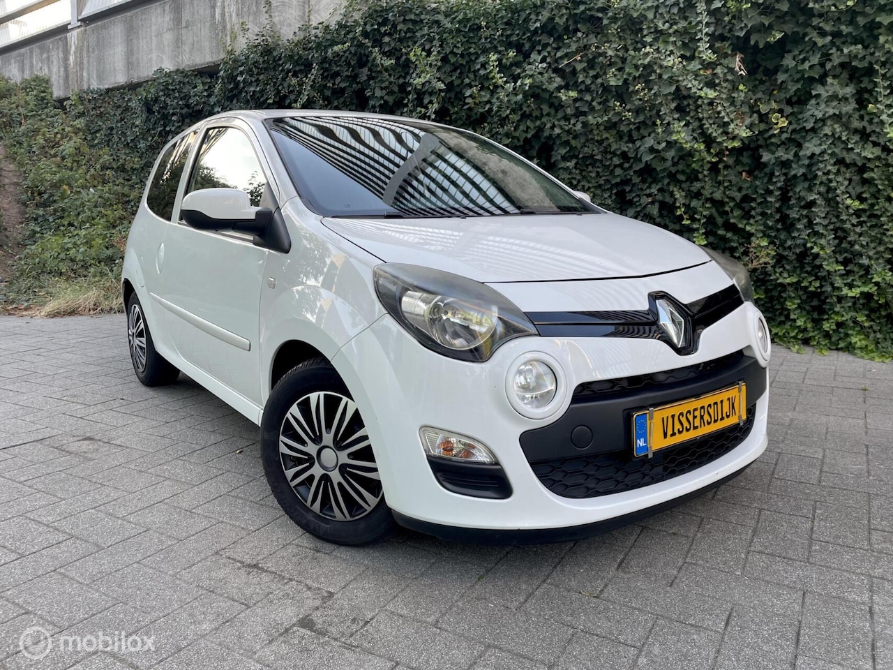 Renault Twingo - 1.2 16V Authentique | Airco | Met APK - AutoWereld.nl