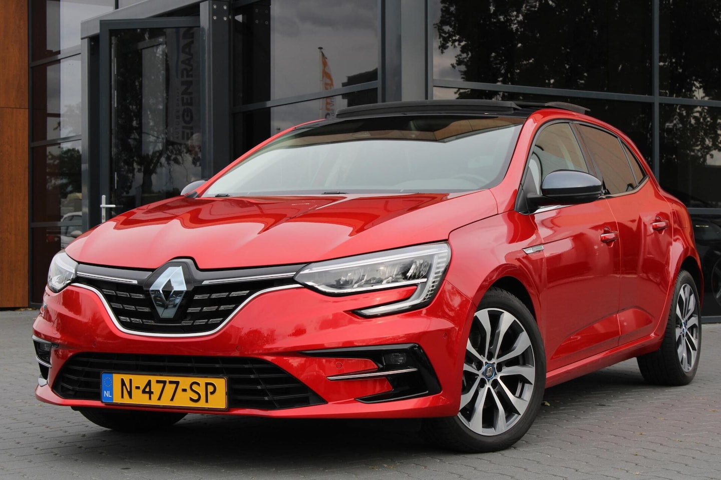 Renault Mégane - 1.6 Hybrid Bose | Schuifdak | Leder | Camera - AutoWereld.nl