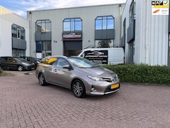 Toyota Auris Touring Sports - 1.8 Hybrid Lease