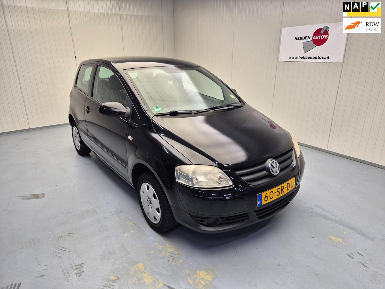 Volkswagen Fox - 1.4 Trendline Electrische Pakket Trekhaak - AutoWereld.nl