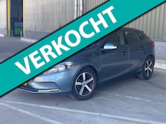 Volvo V40 - 1.6 D2 I Pano