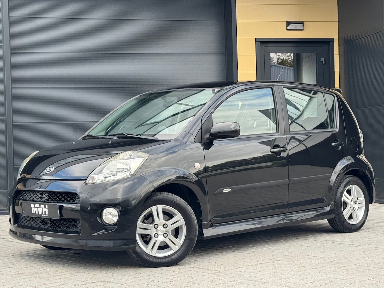 Daihatsu Sirion 2 - 1.3-16V Comfort - Airco - 5DRS - 95000 KM - APK + Beurt - AutoWereld.nl