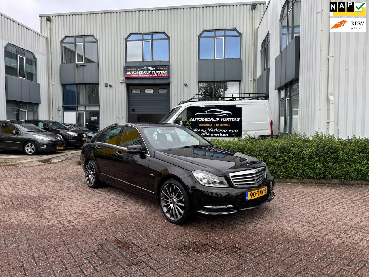 Mercedes-Benz C-klasse - 180 Premium Edition 180 Premium Edition - AutoWereld.nl