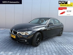 BMW 3-serie - 318i |NAP| High Executive |LED|