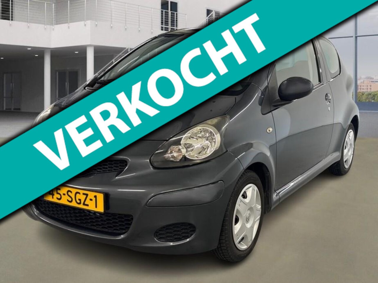 Toyota Aygo - 1.0-12V Comfort Navigator 2e Eig. 46.780 km +NAP NL-auto - AutoWereld.nl