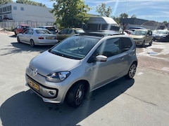 Volkswagen Up! - 1.0 high up BlueMotion Airco NW Apk 2012