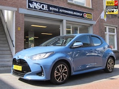 Toyota Yaris - 1.5 Hybrid Dynamic All Seasonbanden Rijklaar Bovaggarantie