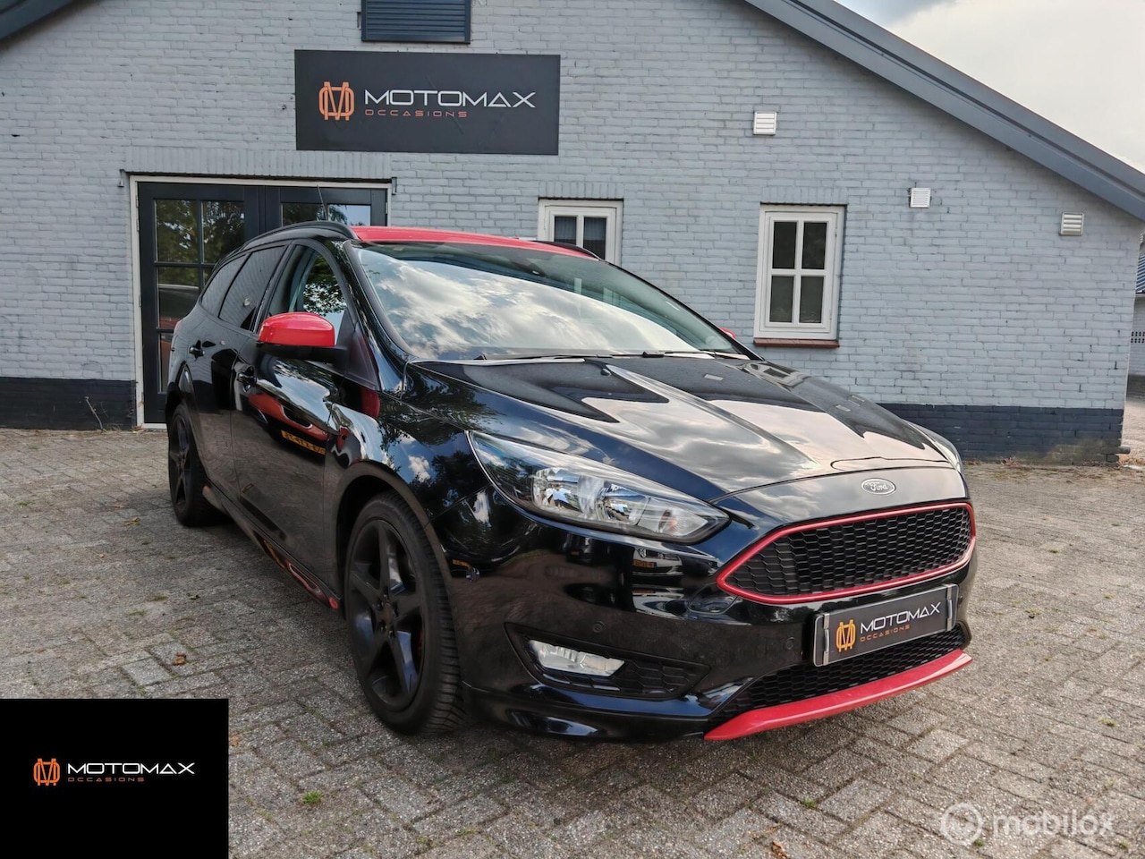 Ford Focus Wagon - 1.5 Black Edition ST-Line|NAP|2de eigenaar - AutoWereld.nl