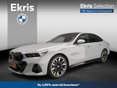 BMW 5-serie - Sedan 520d | M-Sportpakket | LED | Leder | HUD | Trekhaak | Schuifdak | Active cruise | DA