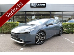 Toyota Prius - 2.0 Plug-in Hybrid Executive | Rijklaar | Pano | Navi | Camera | Stoel-/stuurverwarming |
