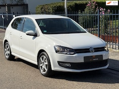 Volkswagen Polo - 1.4-16V Highline , Stoelverwarming / cruise / CarPlay