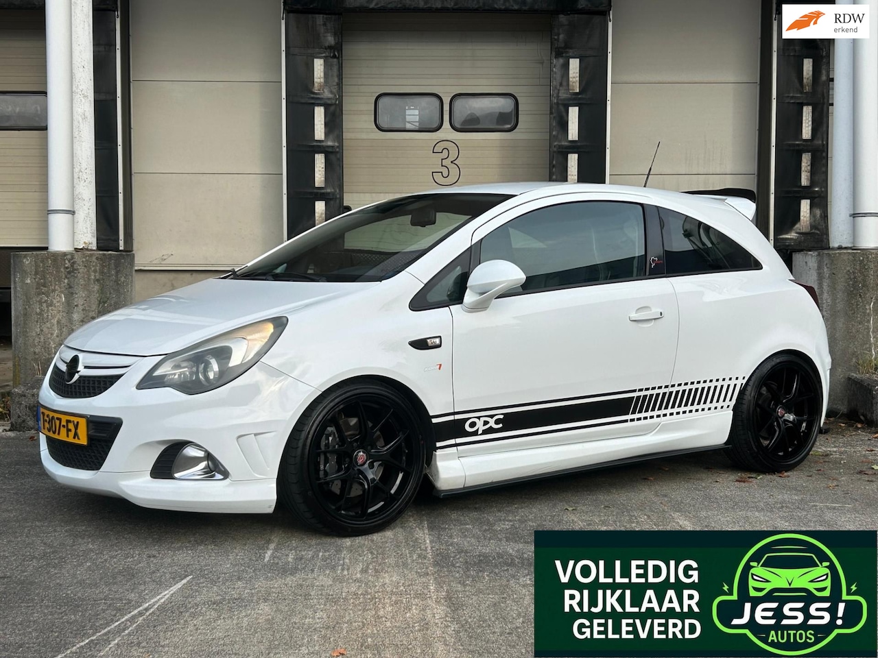 Opel Corsa - 1.6-16V Turbo OPC Nürnburgring Edition / Recaro stoelen - AutoWereld.nl