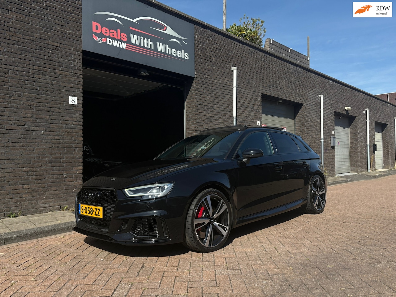 Audi RS3 - 2.5 TFSI quattro |B&O|Schaal|Panorama|FULL - AutoWereld.nl