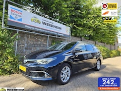 Toyota Auris - 1.8 Hybrid Executive, Panoramadak