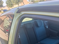 Renault Clio - 1.4-16V Privilège