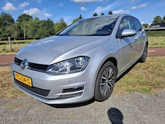 Volkswagen Golf - 1.2 TSI Allstar