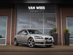 Volvo C30 - 2.4i Kinetic Sport-pakket | Origineel NL | 5 cilinder | 170 pk | Navi | Dynaudio | 18 inch