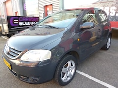 Volkswagen Fox - 1.6, 5deurs, 5zits, AIRCO, etc. Onbekend