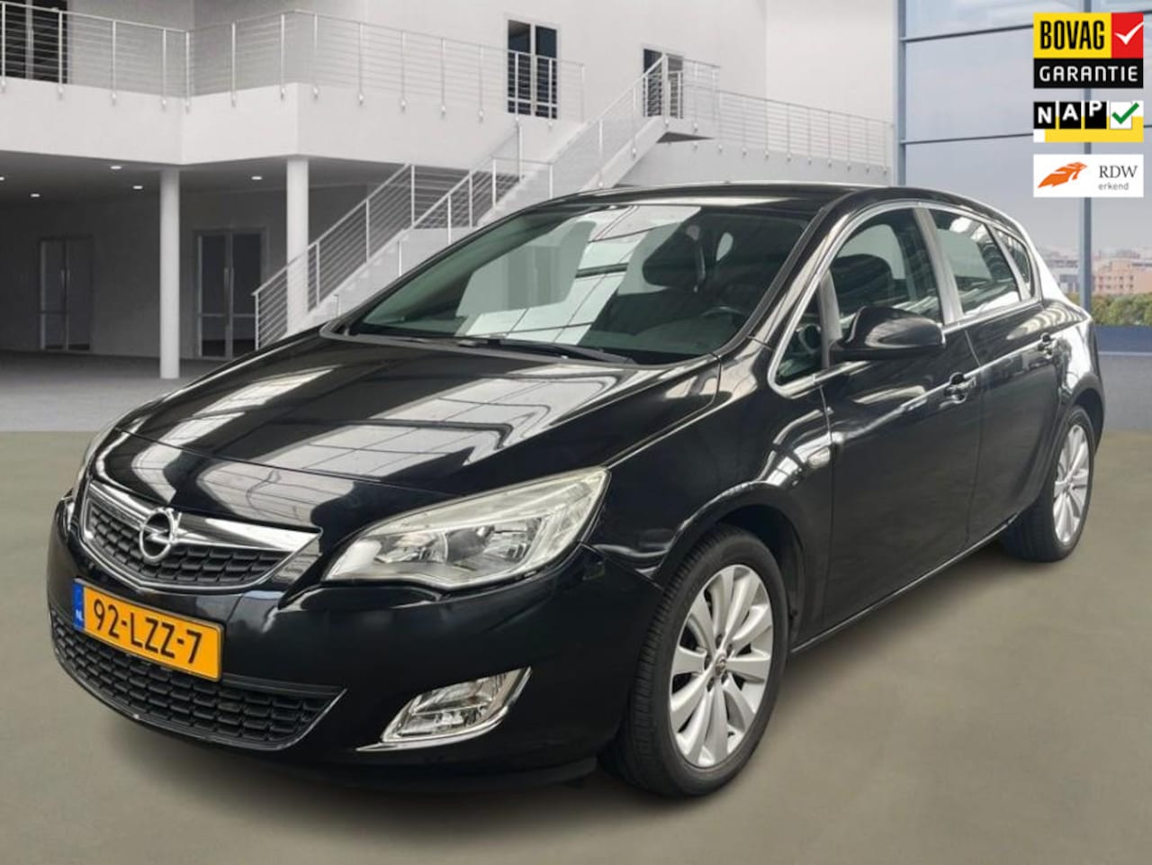 Opel Astra - 1.6 Cosmo 1e Eig. 44.200 km +NAP NL-auto - AutoWereld.nl