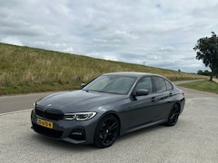 BMW 3-serie - 320i High Exe. Ed. M-pakket
