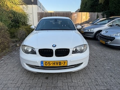 BMW 1-serie - 118i Business Line