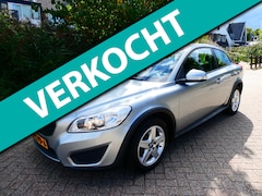 Volvo C30 - 2.0 Kinetic 146pk Clima PDC Trekhaak 1350kg. Youngtimer