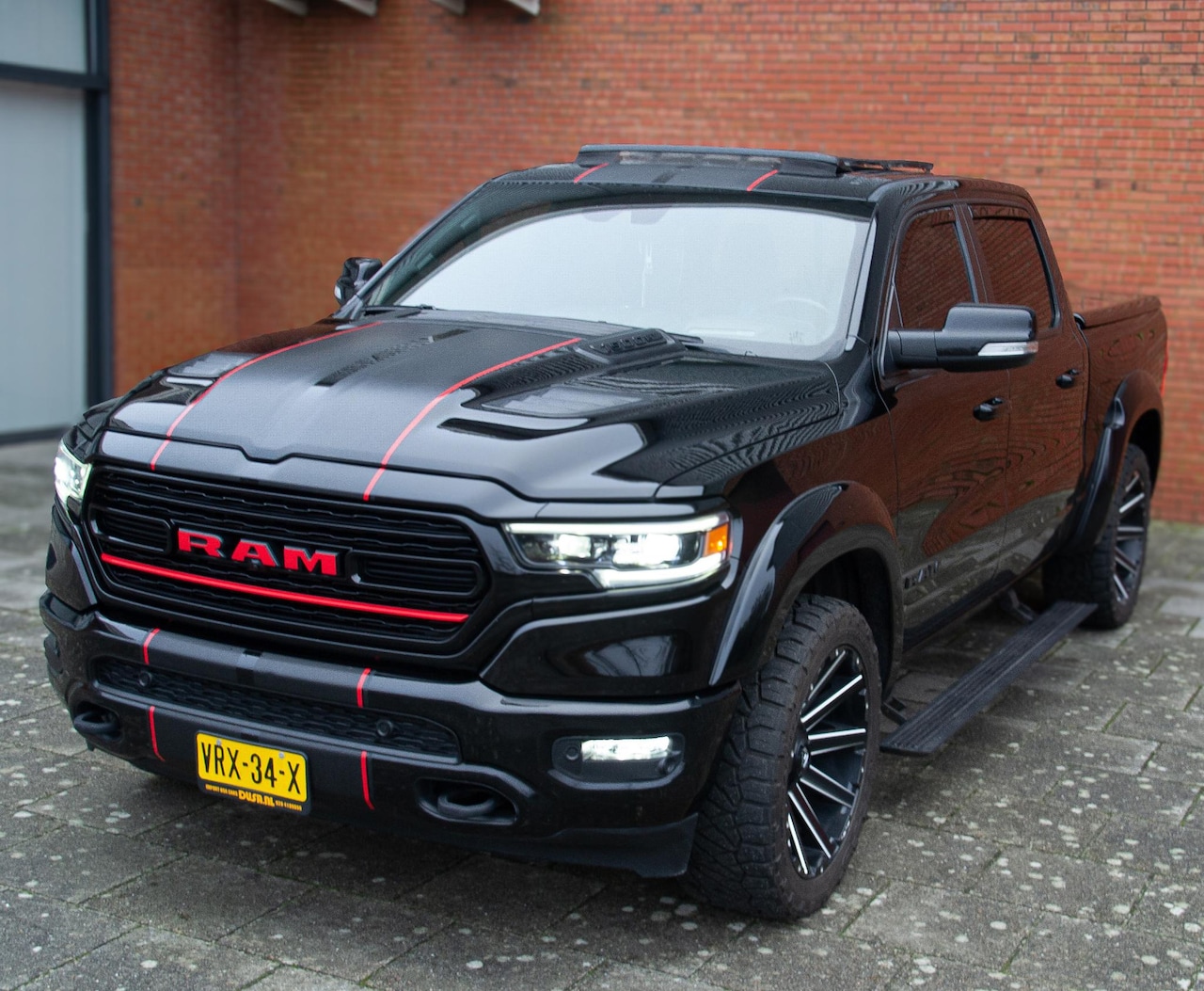 Dodge Ram 1500 - Limited Night Full Option 5.7L V8 Night - AutoWereld.nl