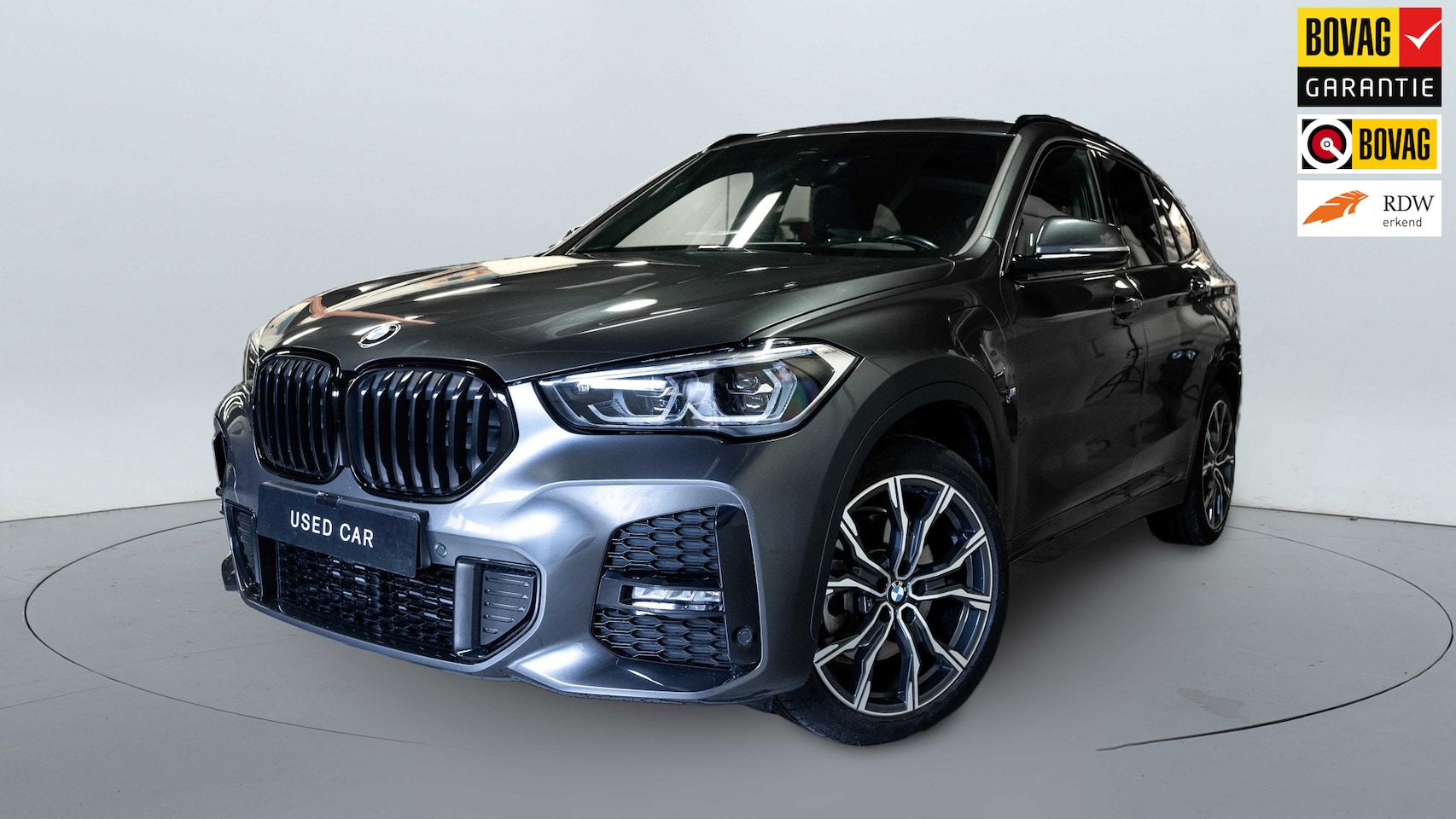 BMW X1 - XDrive25e M Sport |19''LM|HUD|Shadow|Navi+(groot scherm)|Stoelv.|CAMERA|KEY-LESS - AutoWereld.nl
