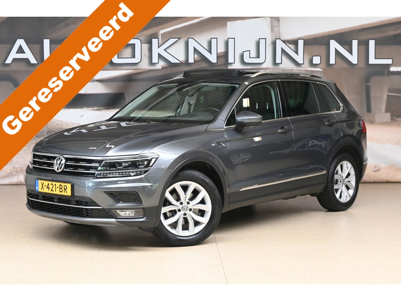 Volkswagen Tiguan - 1.5 TSI 150pk Highline | DCC | 360° Camera | Panoramadak | Keyless | 100% (Dealer) onderho - AutoWereld.nl
