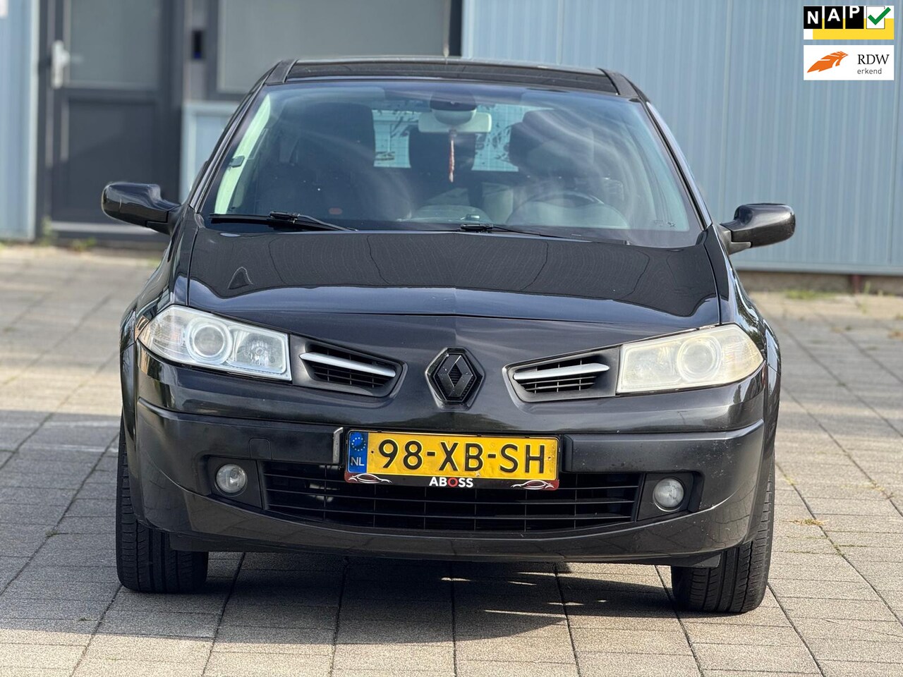 Renault Mégane - 1.6-16V Business Line 1.6-16V Business Line ,airco,navigatie, aluminium velgen, km nap - AutoWereld.nl
