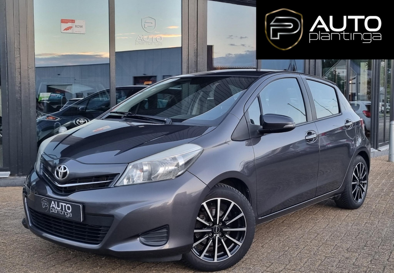 Toyota Yaris - 1.0 VVT-i Aspiration | NL AUTO | Volledige Onderhoudshistorie | Achteruitrijcamera | Airco - AutoWereld.nl