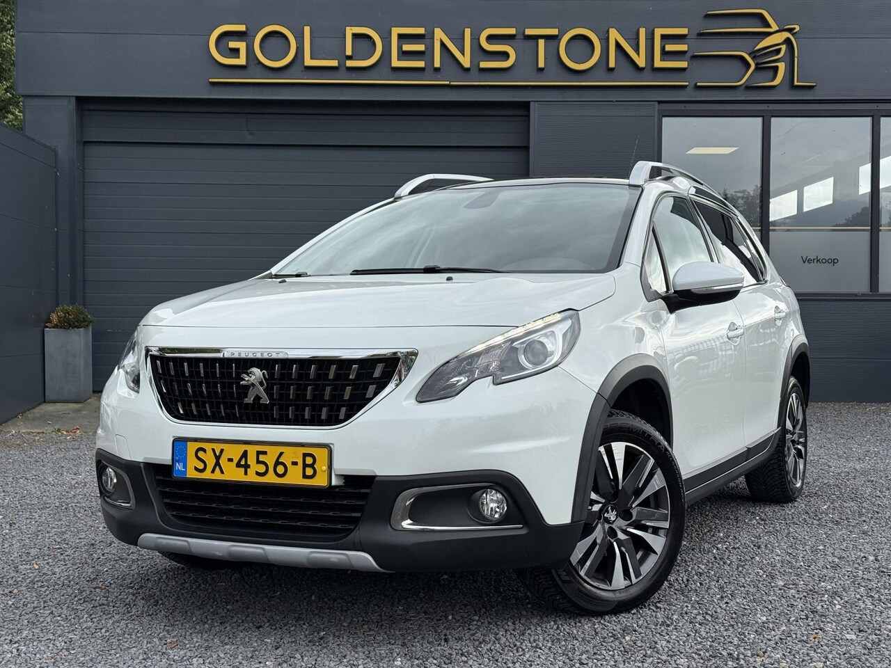 Peugeot 2008 - 1.2 PureTech Allure Pano,110pk,Navi,Halfleder,Clima,Cruise,Lm velgen,Pdc,Apk tot 09-2026 - AutoWereld.nl