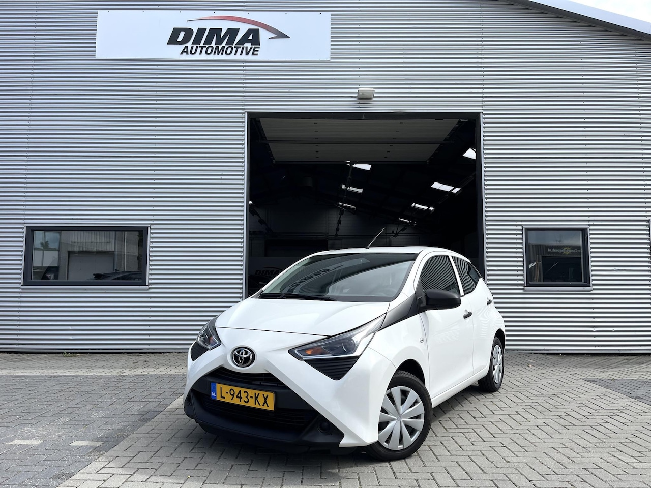 Toyota Aygo - 1.0 VVT-i x-fun 1.0 VVT-i x-fun - AutoWereld.nl