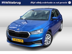 Skoda Fabia - 1.0 TSI 110pk Ambition DSG AUTOMAAT / Fabrieksgarantie 09-2027 / LED / Navigatie / Smartli