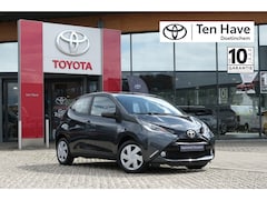 Toyota Aygo - 1.0 VVT-i x-play Automaat | Bluetooth | Airconditioning | X-touc