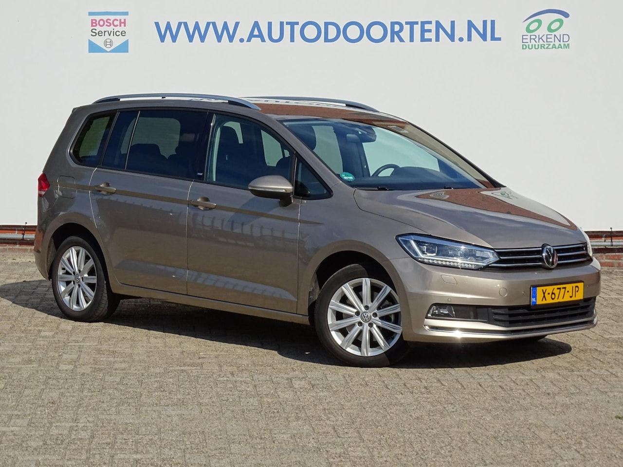 Volkswagen Touran - 2.0 TDI DSG Comfortline 7p|Adaptive|Safety Pack|Snel binnen! - AutoWereld.nl
