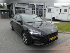 Ford Focus - 1.0 EcoBoost Hybrid ST Line X Business ADAPTIEVE KOPLAMPEN, ADAPTIEVE CRUISE, CLIMA, WINTE