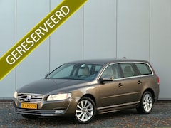 Volvo V70 - T4 AUT Nordic+ Navi / Leer / Bluetooth
