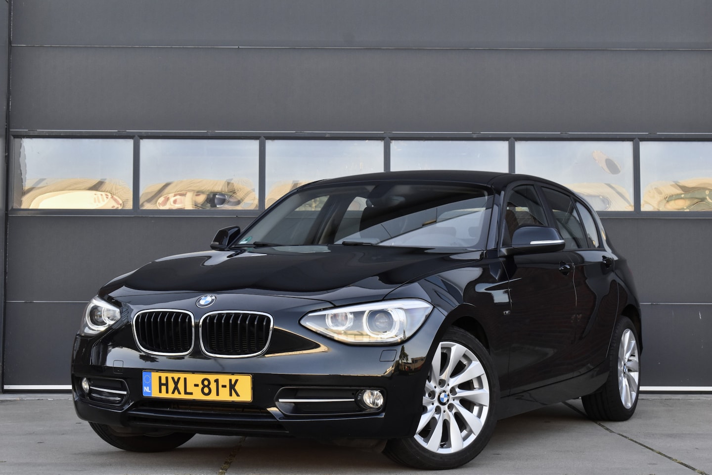 BMW 1-serie - 116i Business Sport Xenon - Cruise - Clima - Lmv - AutoWereld.nl
