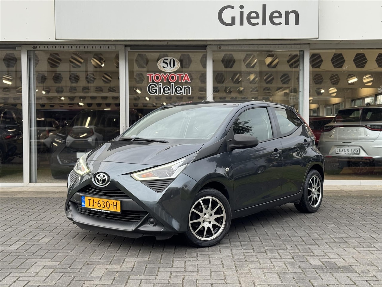 Toyota Aygo - 1.0 VVT-i 72pk 5D x-fun - AutoWereld.nl