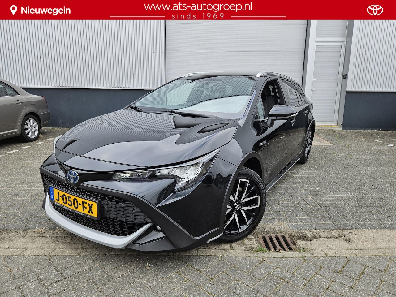 Toyota Corolla Touring Sports - 2.0 Hybrid Trek 2.0 Hybrid Trek , 1e Eigenaar en org NL, Trekhaak, Speciale Trek uitvoering - AutoWereld.nl