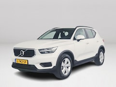 Volvo XC40 - T2 Momentum Core | Navigatie