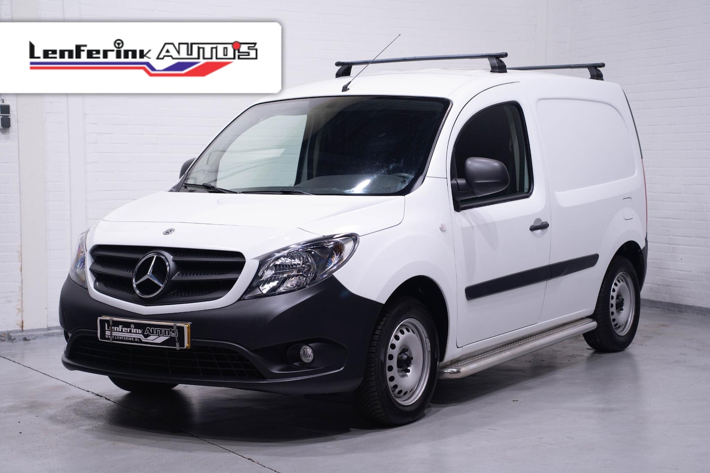 Mercedes-Benz Citan - 109 CDI 95 pk Airco, Trekhaak Dakdragers, Slechts 34 dkm, 2-Zits - AutoWereld.nl