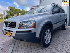 Volvo XC90 - 2.5 T Momentum/7persoons/Automaat/Cruise-c/Climate-c/Leder/Trekhaak