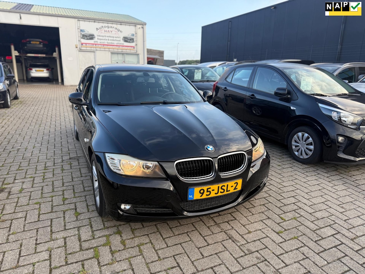 BMW 3-serie Touring - 318i Business Line 318i Business Line - AutoWereld.nl