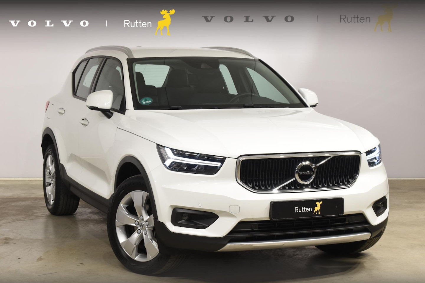 Volvo XC40 - T2 129PK Automaat Business Pro / Navigatie / Parkeersensoren + Camera / Adaptieve Cruise C - AutoWereld.nl