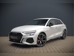 Audi A3 Sportback - 45 TFSI e S edition Competition | S-Line | RS Seats | Stoelverwarming | Camera | Navigatie