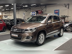 Volkswagen Tiguan - 1.4 TSI PANO Clima Trekhaak Stoelverwarming