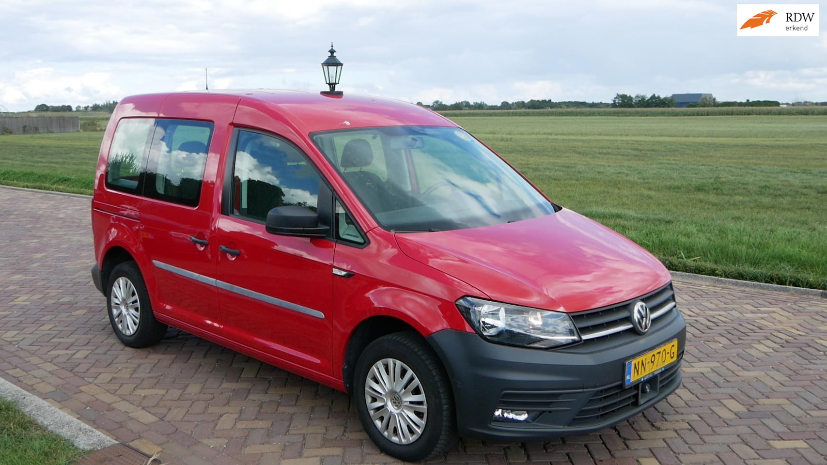 Volkswagen Caddy - 2.0 TDI Trendline 75kW DSG 5-PERS AC ** 8999 NETTO ** - AutoWereld.nl